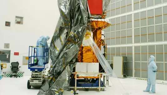 Миссия робота NASA направлена на спасение космического телескопа.
