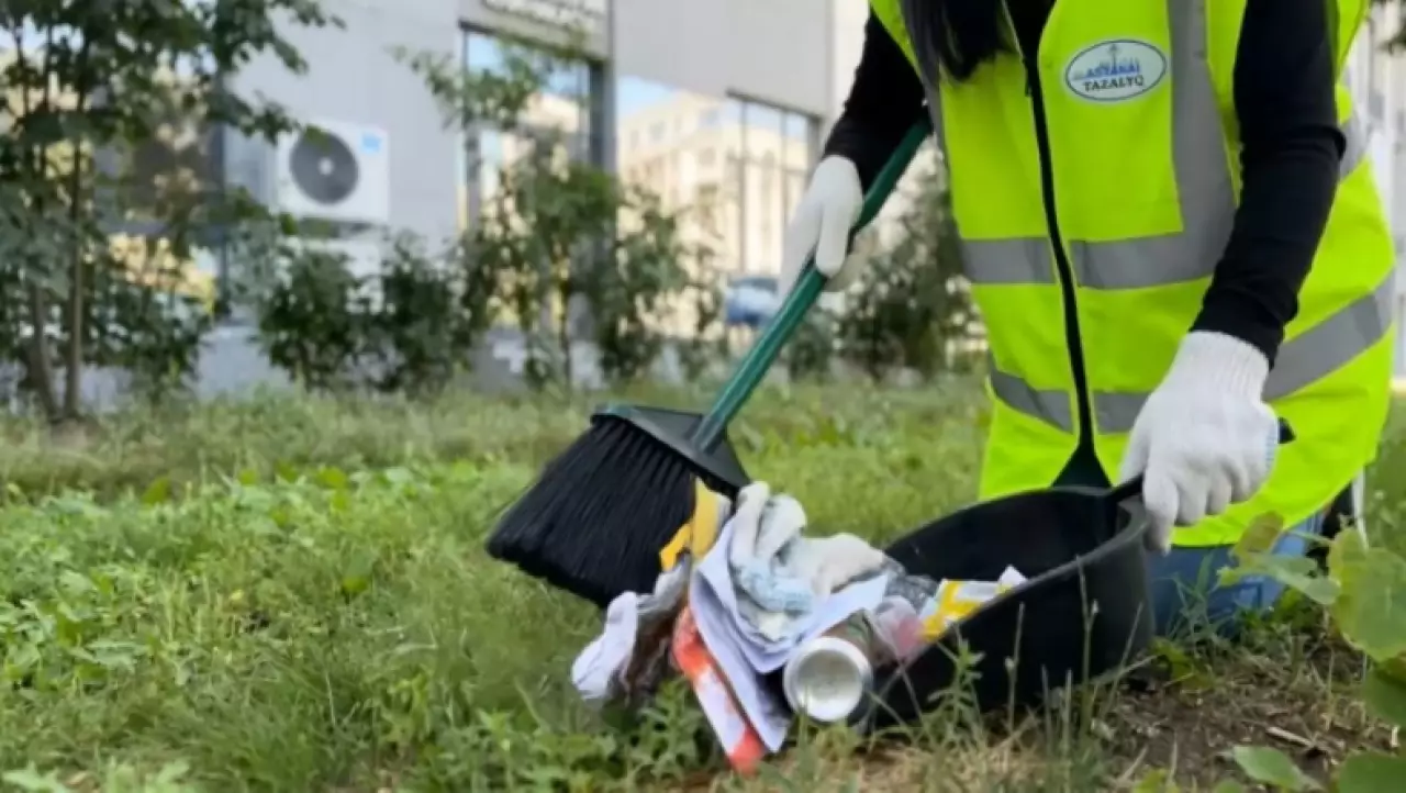 Чистота в Астане начинается с пяти утра