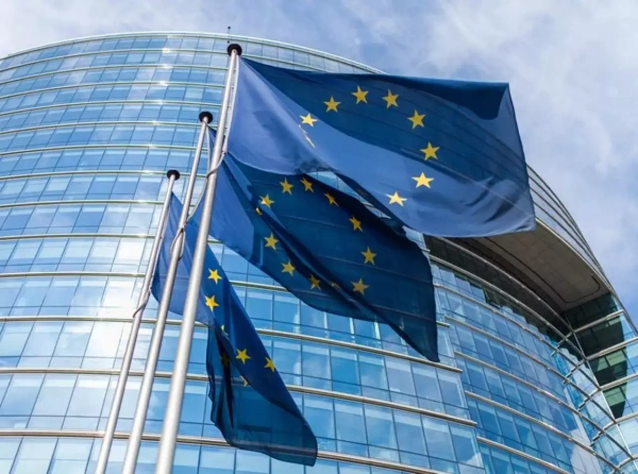 Еуроодақ 1 шілдеден бастап арзан тауарларға кедендік баж енгізеді