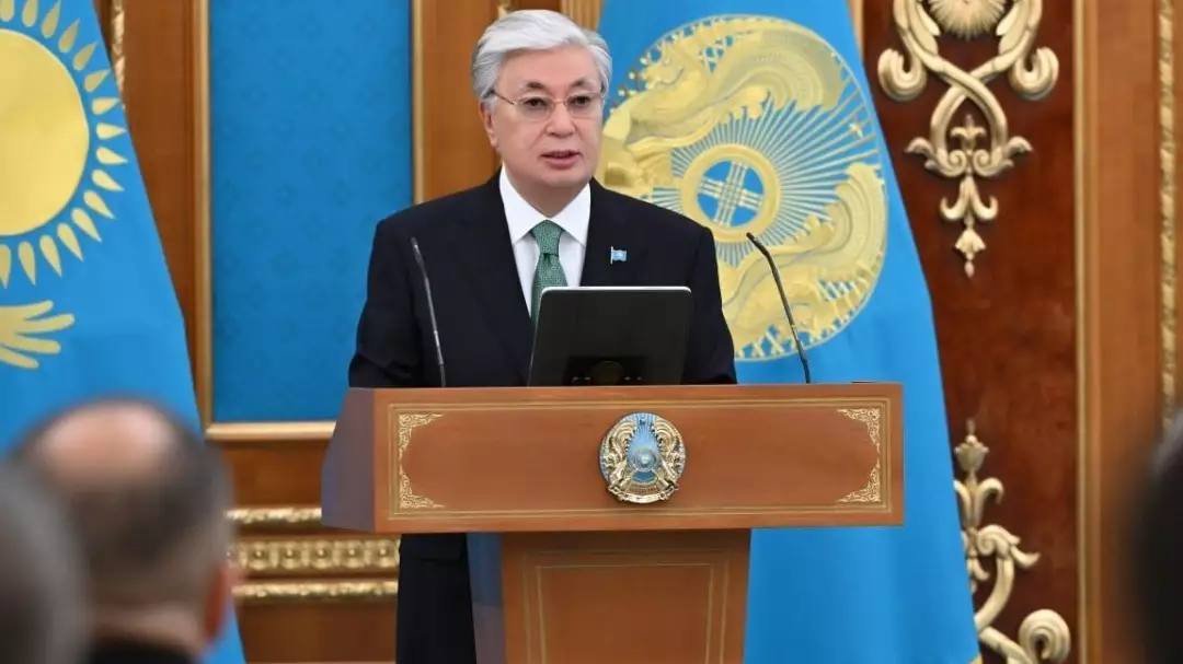  Президент Сенат пен Мәжілістің жұмысына баға берді 