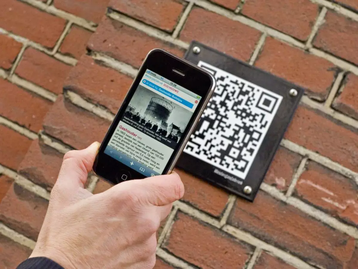 Не сканируйте это: как в Казахстане крадут миллионы через уличные QR-коды - новости на Lada.kz 30.06.2026