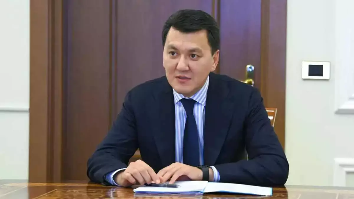 Төрт жыл бойы мемлекеттік кеңесші болған Ерлан Қарин жаңа қызметке ауысты