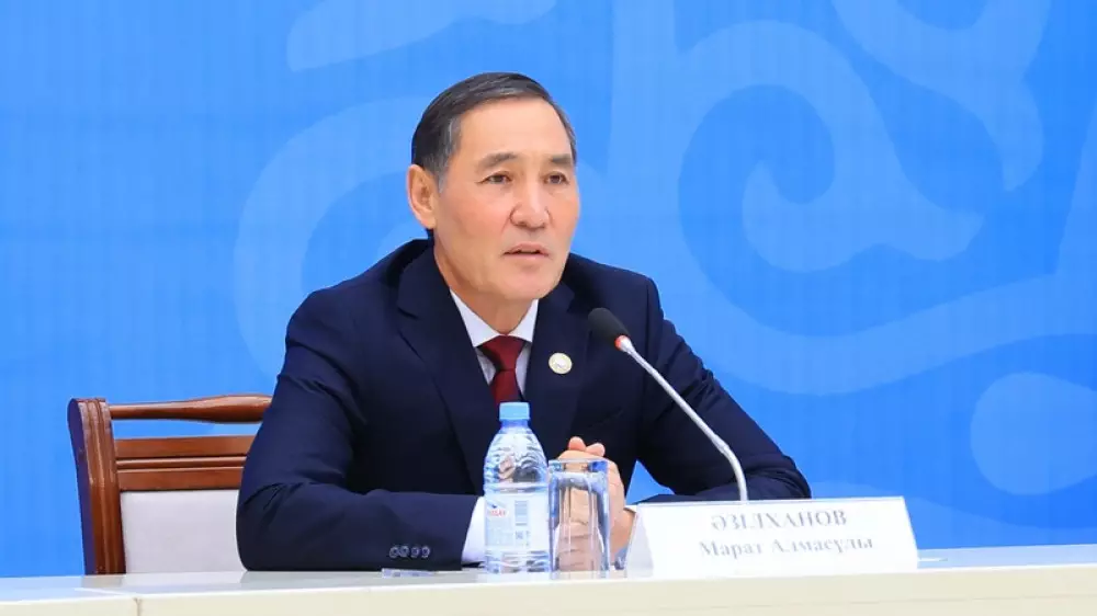 Марат Әзілханов екі бірдей қызметінен босатылды