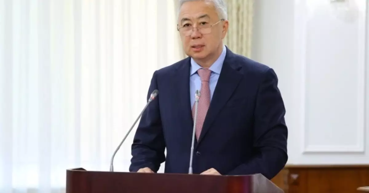  Серік Жұманғарин: Елімізде ең төменгі жалақыны арттыру мәселесі қаралады 