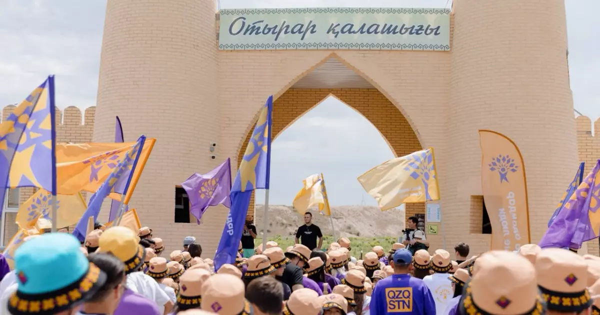  Жаңа Конституцияның күшіне ену күніне орай Отырарда «Тарихи із» акциясы өтті 
