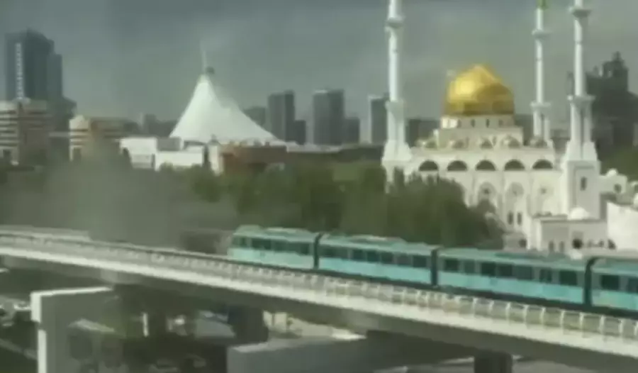 Астанада LRT жолында өрт шықты