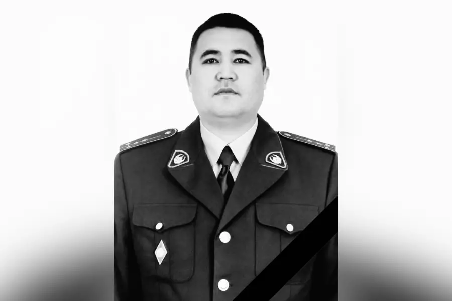 Жол ережесін бұзған жүргізушіні тоқтатпақ болған: Түркістанда полицей қалай қаза тапқаны белгілі болды