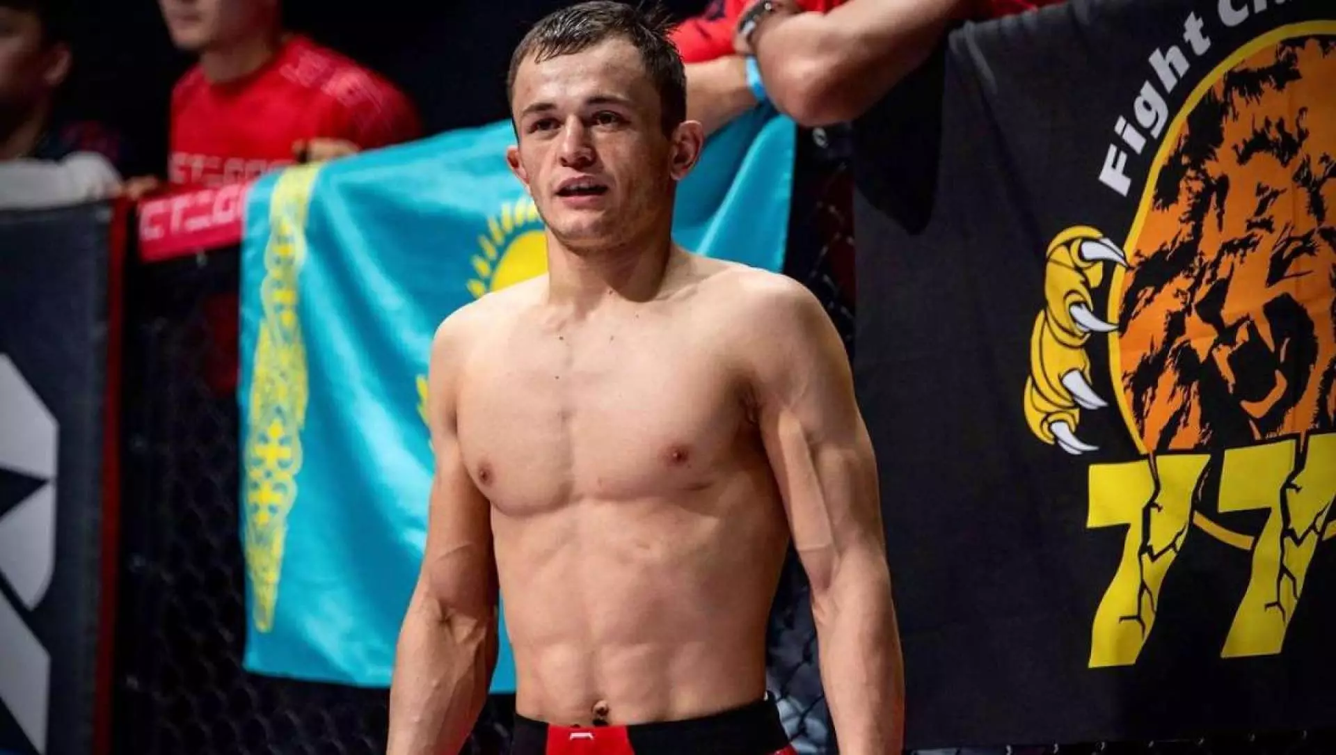 Тренер Алмахана назвал скрытые причины поражения в UFC