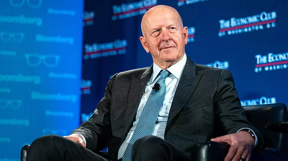 Goldman Sachs внесет по 1000 долларов на счета Трампа для детей сотрудников, соответствующих требованиям.
