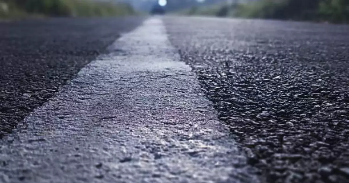   "Әріптесін қағып кеткен": Қарағандыда жол жөндеу кезінде жұмысшы қаза тапты   