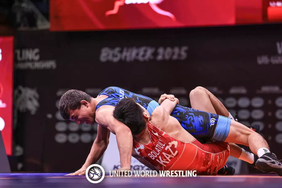 Балуандар Азия чемпионатында тағы үш медаль жеңіп алды