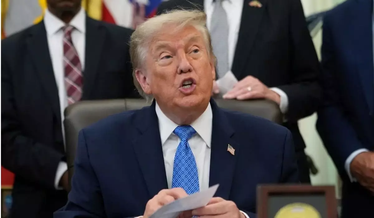 Трамп жүкті шетелдік әйелдердің АҚШ-қа кіруін шектеуді жоспарлап отыр