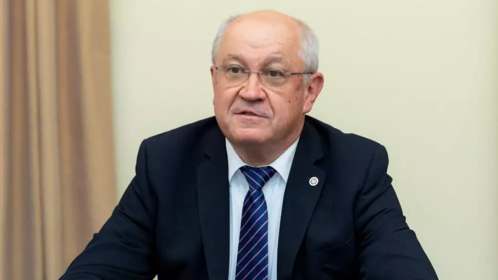 Молдова премьері “ұстанымы мен сеніміне“ байланысты отставкаға кетуді шешті