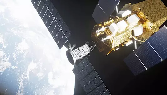 Запущена спасательная миссия для падающего космического телескопа.