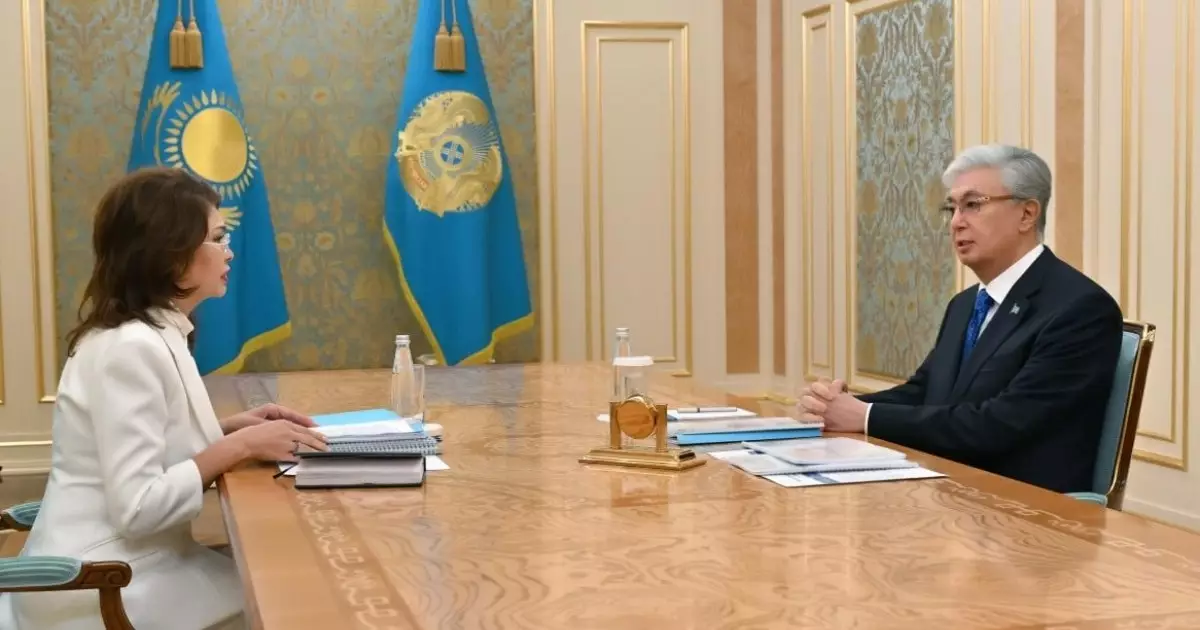  Аида Балаева Президентке жаңа Конституцияны іске асыру барысын баяндады 
