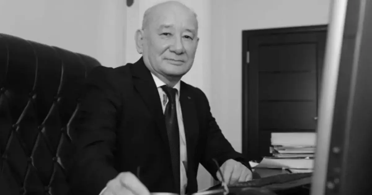  Белгілі қазақ журналисі Жанұзақ Аязбеков өмірден озды 