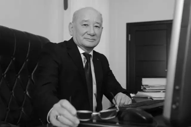Қазақстанның Құрметті журналисі Жанұзақ Аязбеков өмірден озды