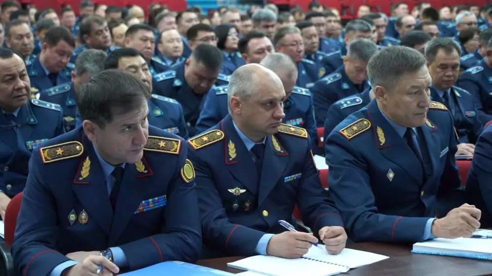 Қазақстандықтарға электрсамокат тебудің жаңа ережелері ескертілді