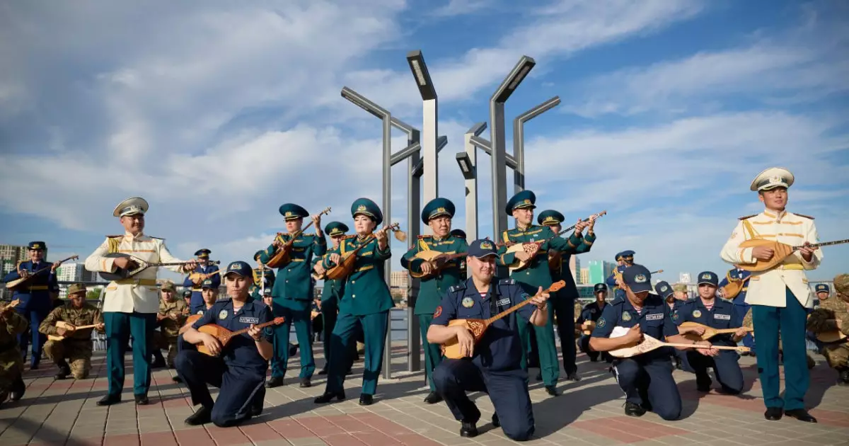  Ұлттық ұлан қазақстандықтарды домбыра күнімен құттықтады 