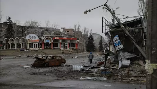 Украина заявляет, что продолжает бои за восточную крепость.