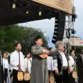 Национальный день домбры: в Жетісу домбристы синхронно сыграли кюй «Алқиса» совместно с музыкантами из 10 стран мира