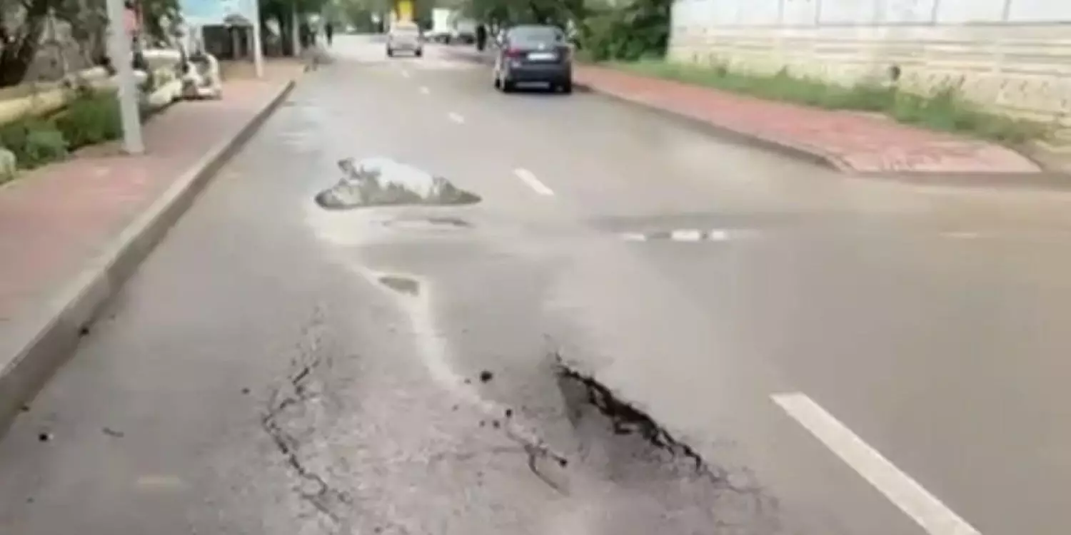 Жезқазғанда былтыр ғана төселген асфальт бір жылға жетпей бүлінді