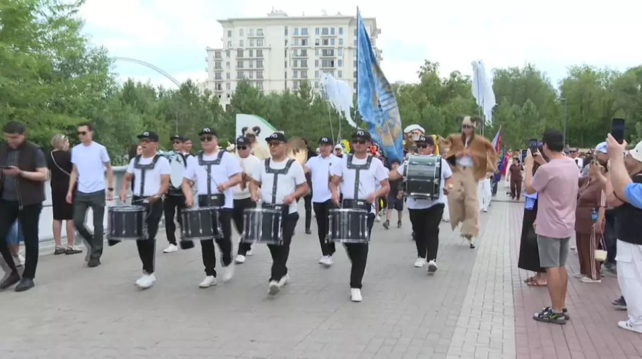 Городской фестиваль перформансов