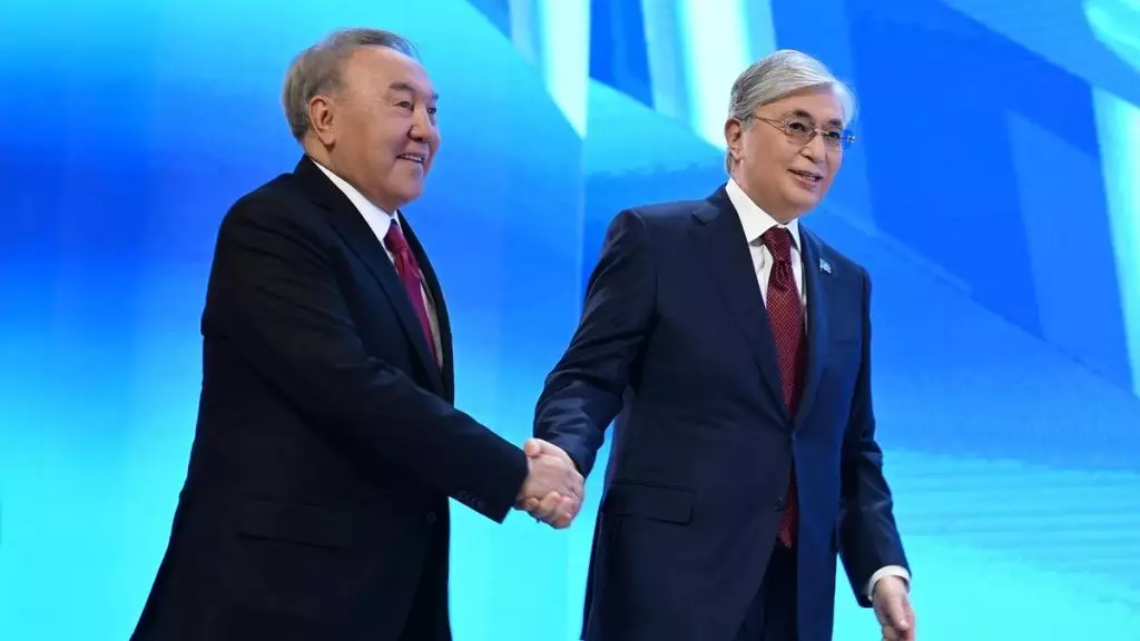 Тоқаев Нұрсұлтан Назарбаевты туған күнімен құттықтады