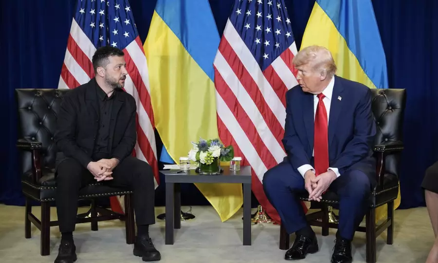 Трамп 8 шілдеде Зеленскиймен кездеспек