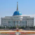 Глава государства Касым-Жомарт Токаев поздравил Первого Президента с днем рождения