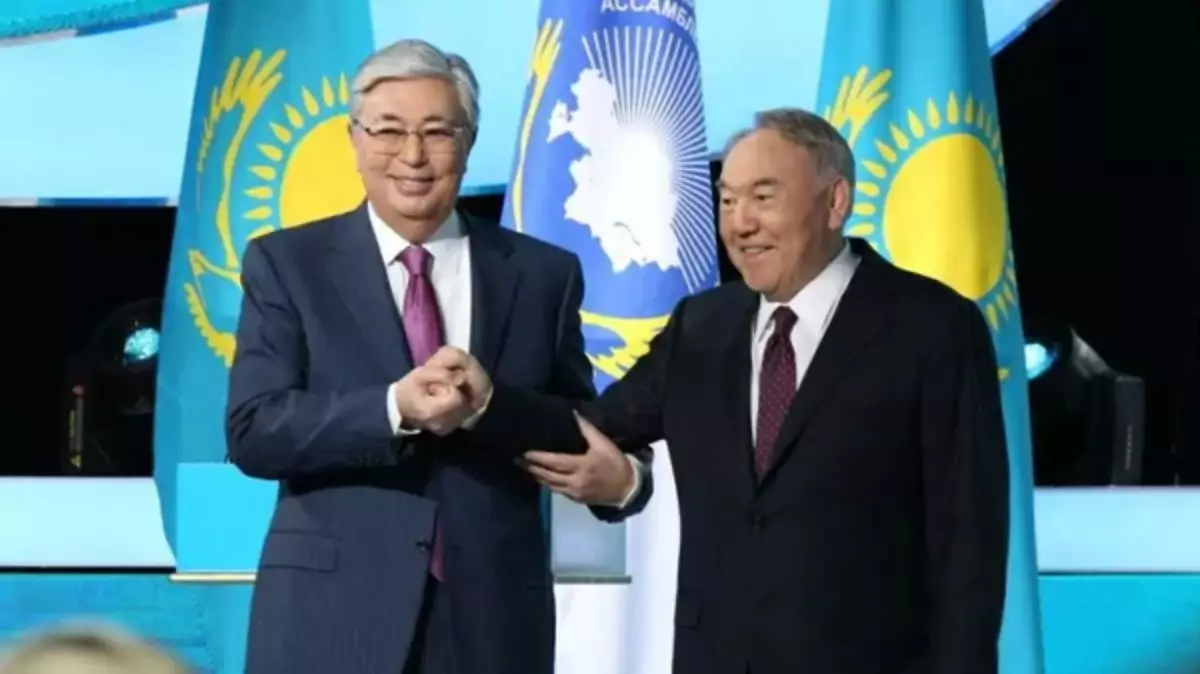 Тоқаев Нұрсұлтан Назарбаевты туған күнімен құттықтады
