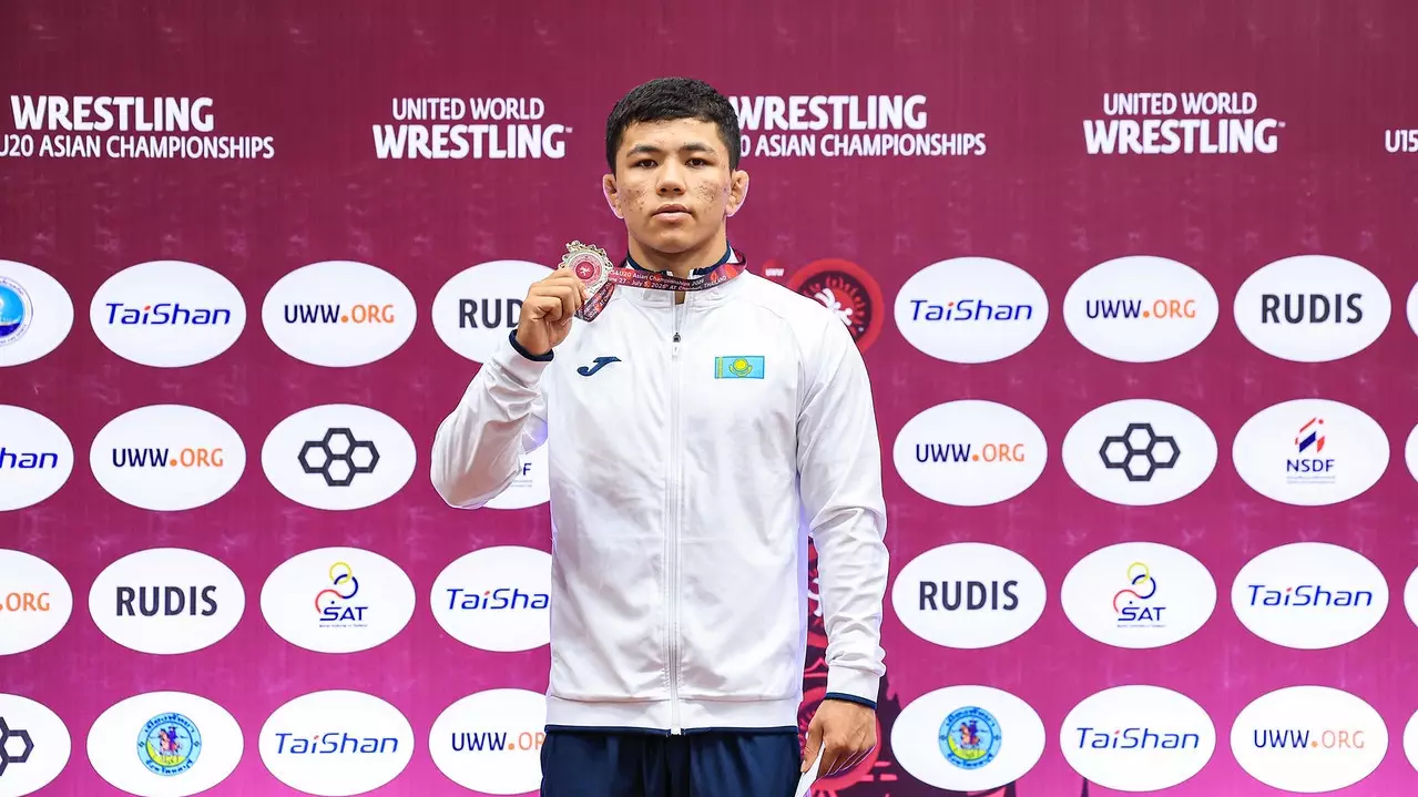 Отандық балуандар күрестен U20 Азия чемпионатында 18 медаль жеңіп алды