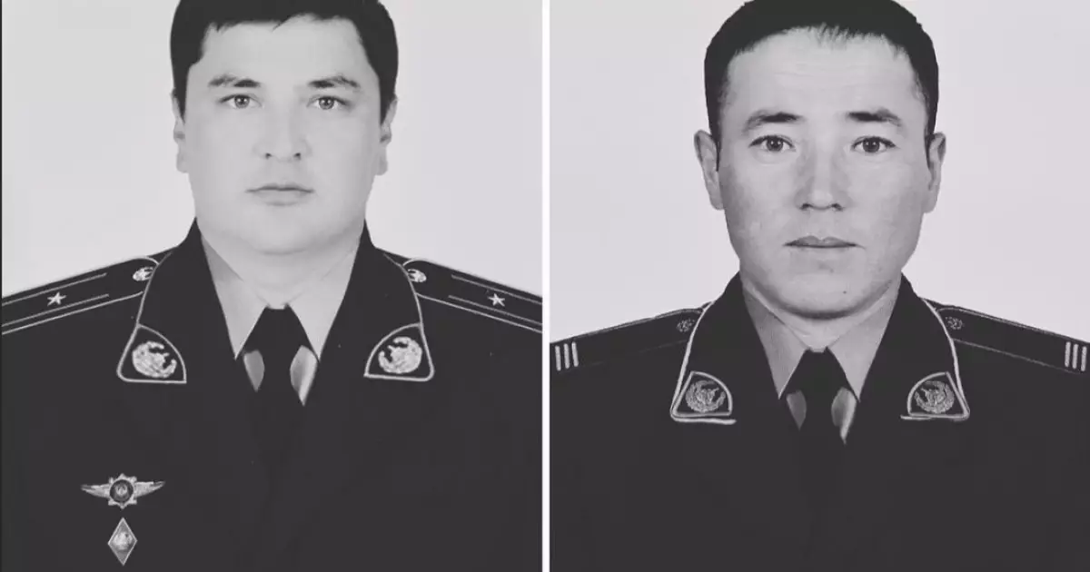   Батыс Қазақстанда қызметтік міндетін атқару кезінде қаза тапқан екі полицейді ақтық сапарға шығарып салды (ВИДЕО)   