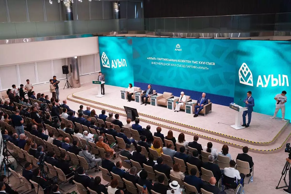 Почти 88 процентов казахстанцев считают, что страна движется в правильном направлении — опрос