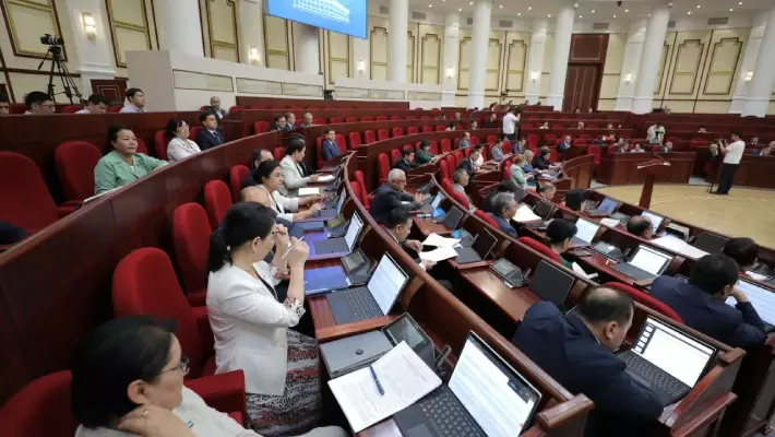 Депутаты одобрили изменения в узбекский алфавит на латинской графике