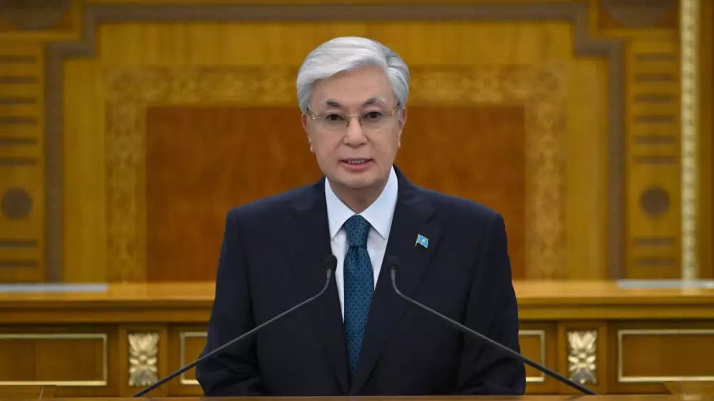 Жаңа құқықтық жүйе Тоқаевқа сайлауға түсуге мүмкіндік береді - Конституциялық сот