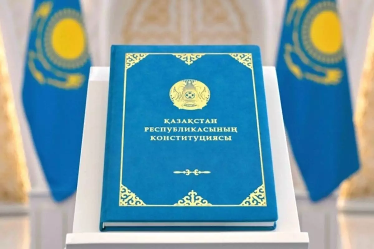 Новая правовая система позволяет Токаеву баллотироваться на выборах