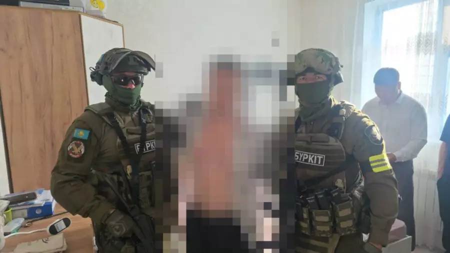 “Шкафтың ішіне жасырынған“. Қайырымдылыққа жиналған ақшаны қалтасына басқан адам ұсталды