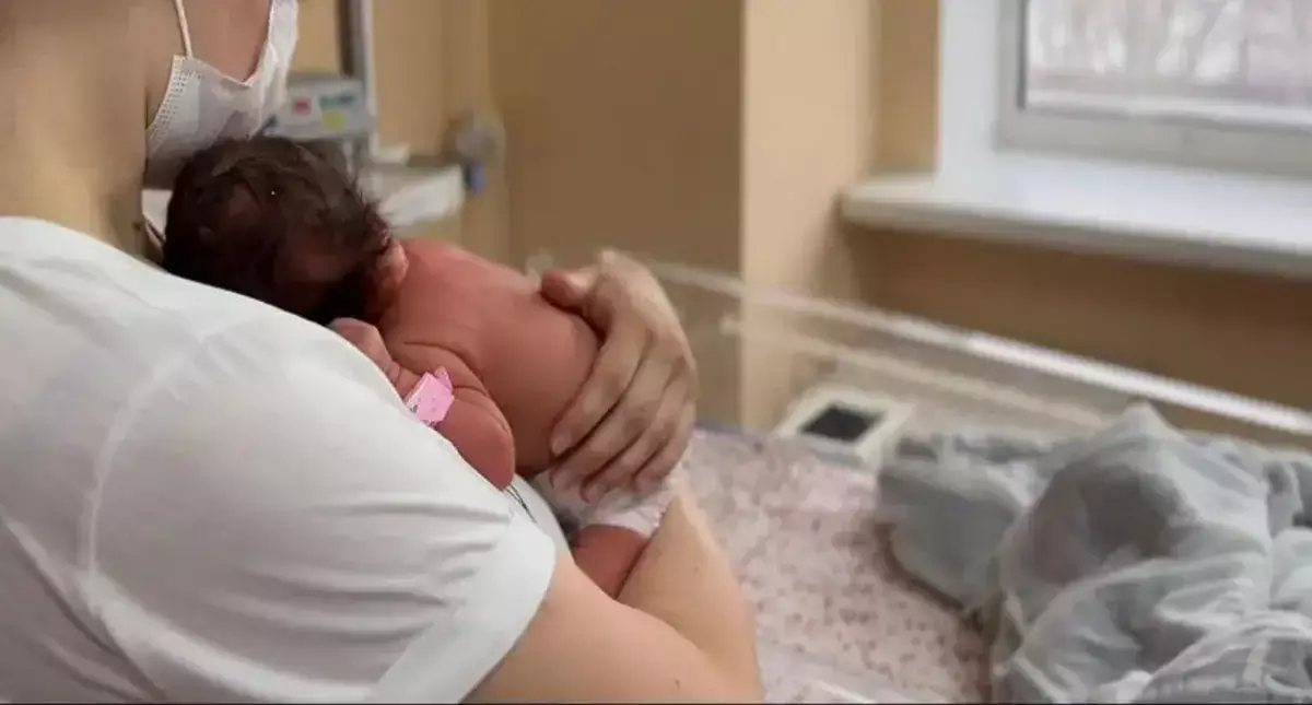 Сколько маленьких казахстанцев родились 6 июля и где зафиксирован рекорд? - новости на Lada.kz 07.07.2026