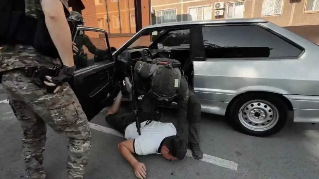  Қорқытып ақша алған: Павлодарда ұйымдасқан топтың әрекеті әшкереленді 