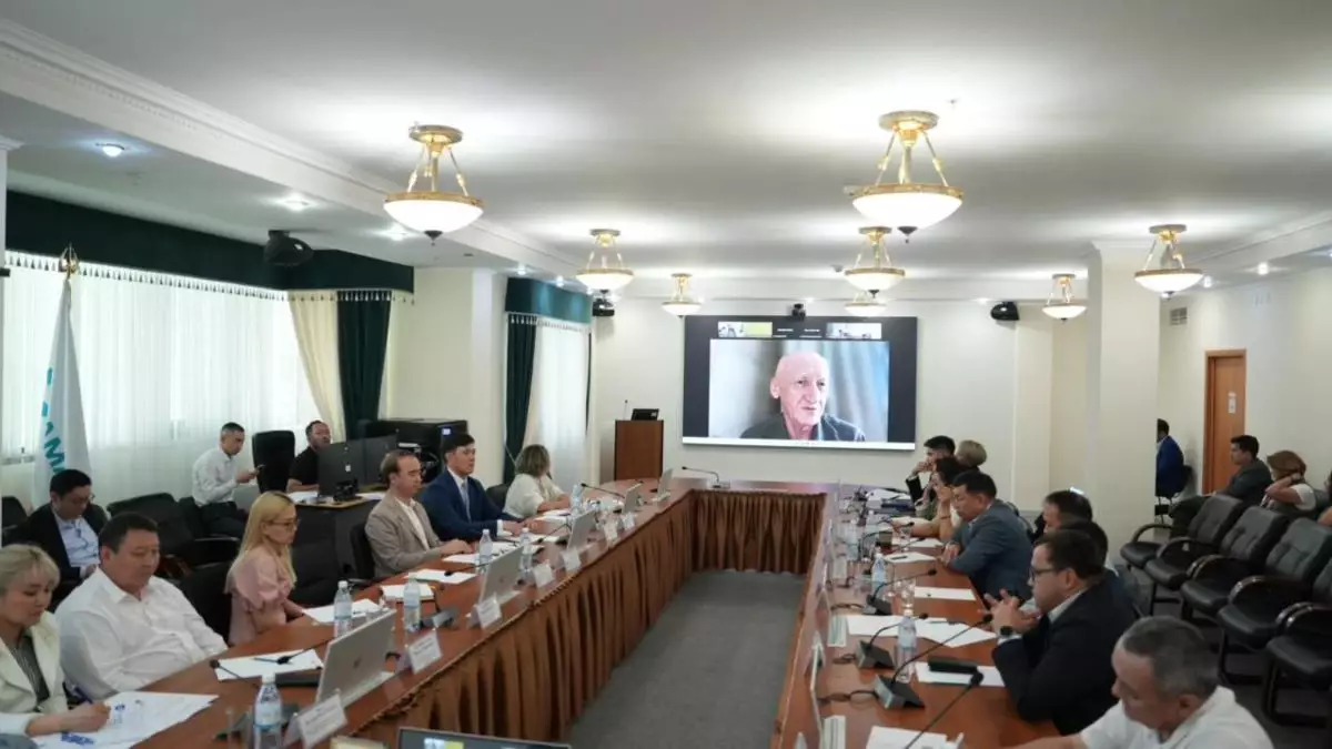 Сингапур моделі Қазақстанға тиімді ме – Министрлікте жұмыс тобының отырысы өтті
