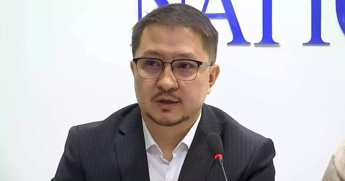  Іштен шыққан сұр: біз ҚазТАГ-тың бас редакторы Әмір Қасенов туралы не білеміз 
