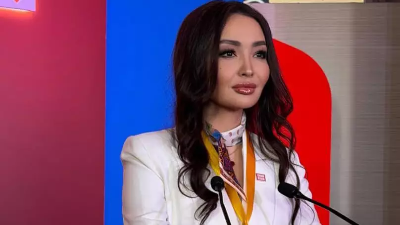 «Қазақстанның болашағы не болар екен, мынандайлар депутат болса»: Аша Матайдың саяси қадамы қызу талқыға түсті