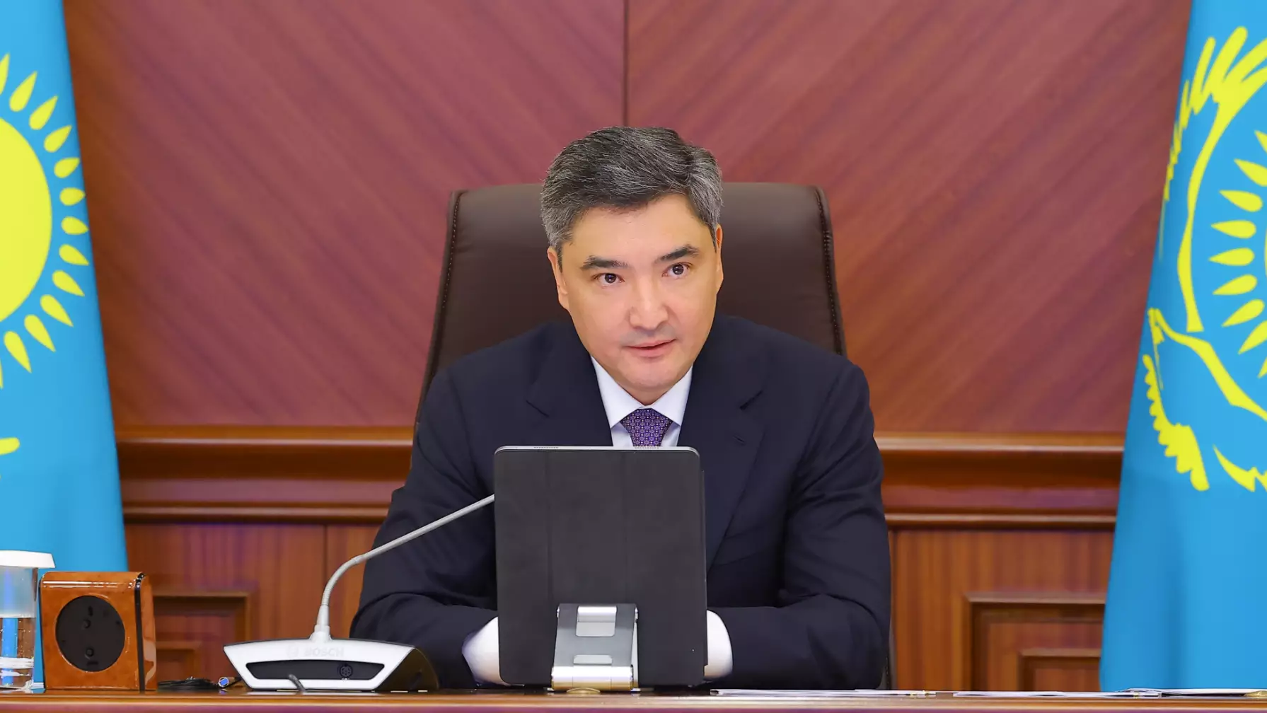 Олжас Бектенов: Қазақстан ұзақмерзімді инвестициялар үшін ашық ел болып қала береді