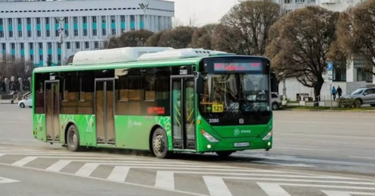  Алматыда газбен жүретін автобустардың ауаны ластайтыны белгілі болды 