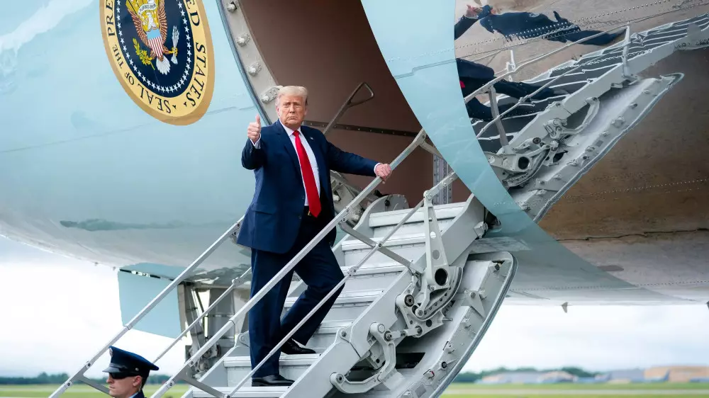 Флоридадағы әуежай Трамптың құрметіне аталды