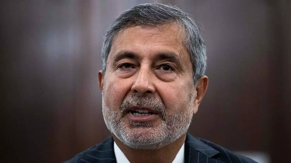 Глава Micron заявил, что бум искусственного интеллекта стимулирует беспрецедентный спрос на память, пока компания инвестирует 250 миллиардов долларов.