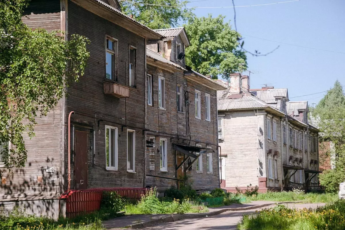 43 тысячи алматинцев продолжают жить в аварийных домах