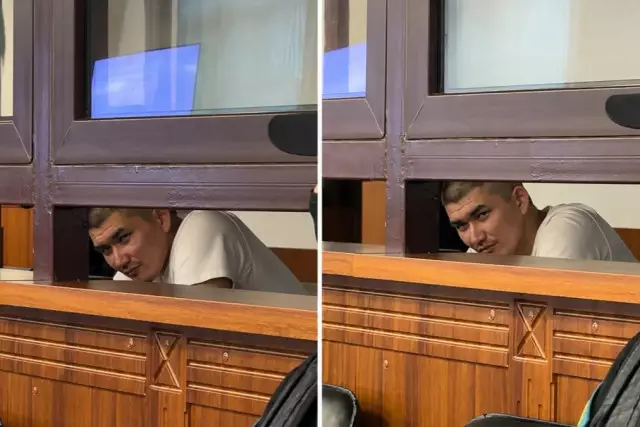 Сұлтан Сәрсемәлиев жәбірленушілер сөйлегенде күлкісін тия алмай отырды