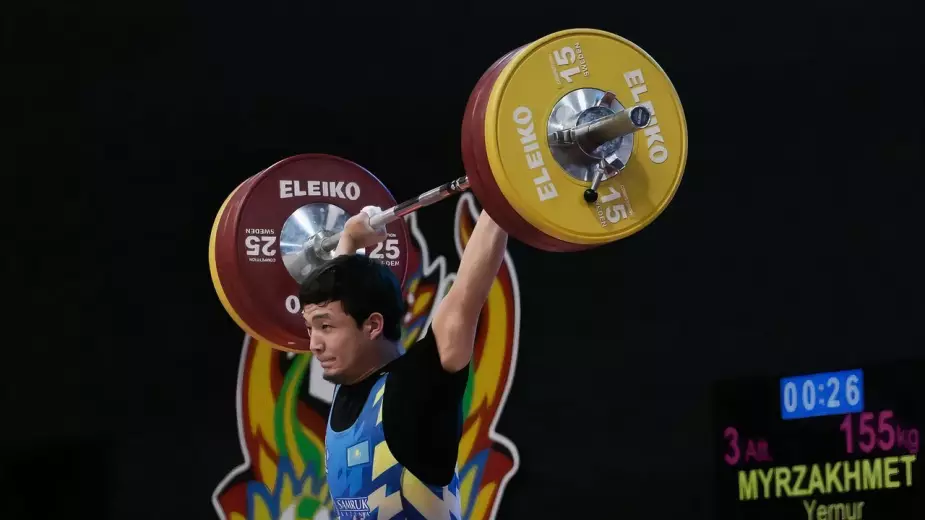 Казахстан выиграл медаль чемпионата мира по тяжелой атлетике среди юношей